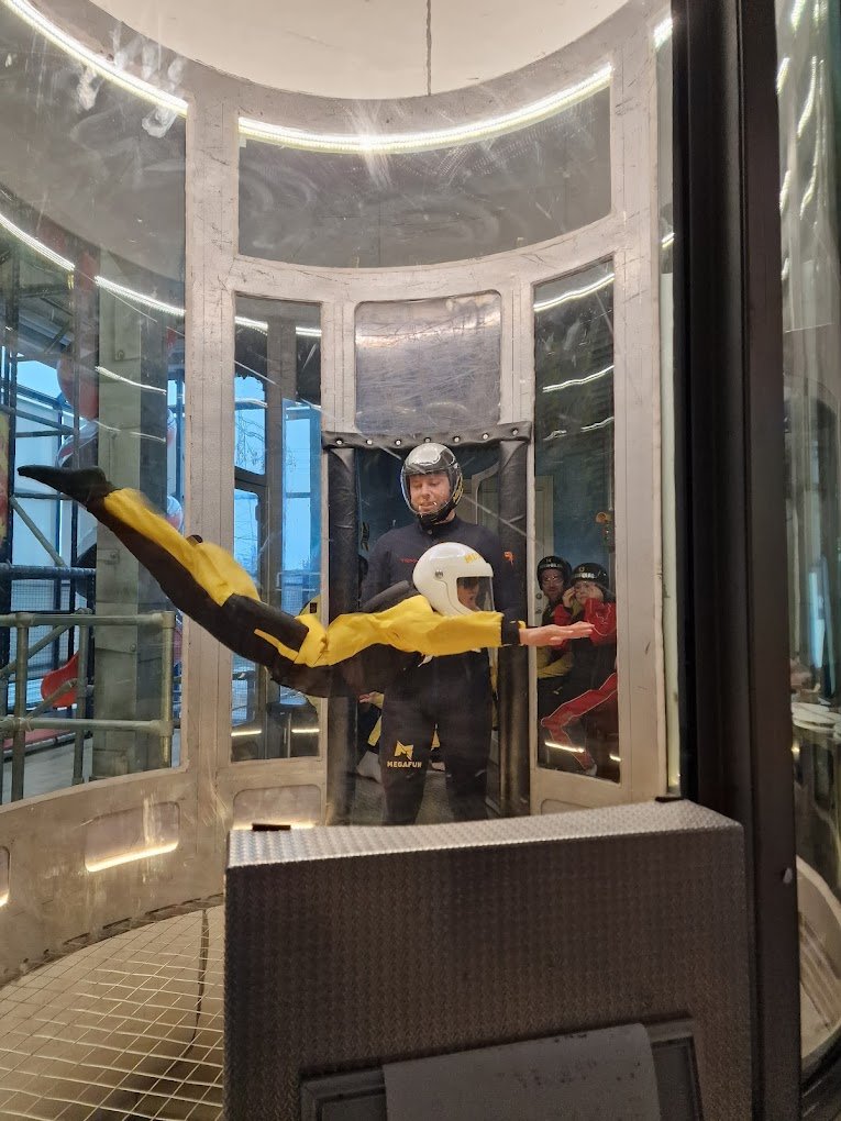 indoor skydiving oslo instruktor